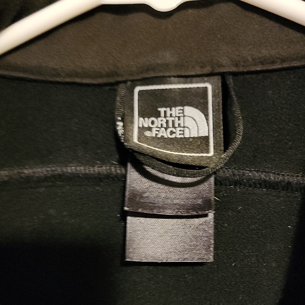 The North Face Women's Black Performance Jacket - Picture 2 of 8